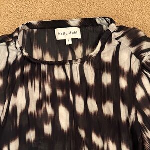 Bella Dahl Monochrome Patterned Blouse